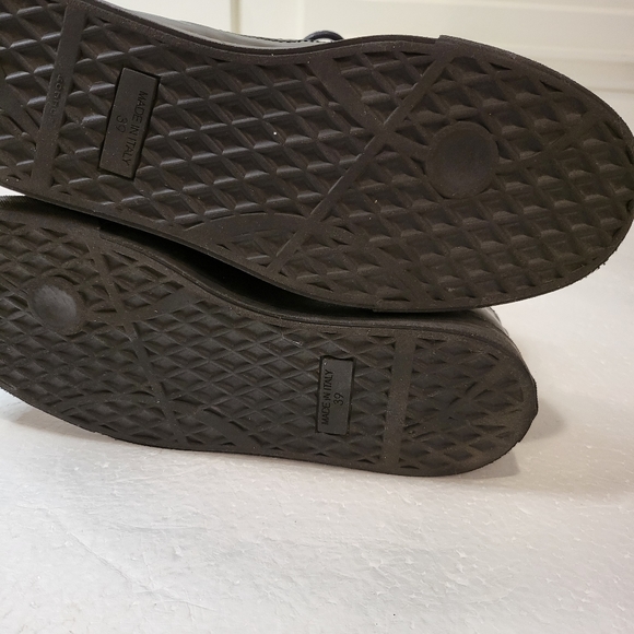 Giuseppe Zanotti 🥳🥳HOST PICK🥳🥳High Top Sneakers - Picture 6 of 16